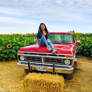 Meet your Posher, Daphne